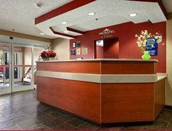 Microtel Inn & Suites By Wyndham Чероки Интерьер фото